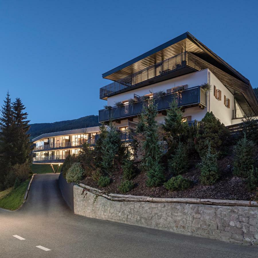 Paramount Alma Suites Sexten Екстериор снимка